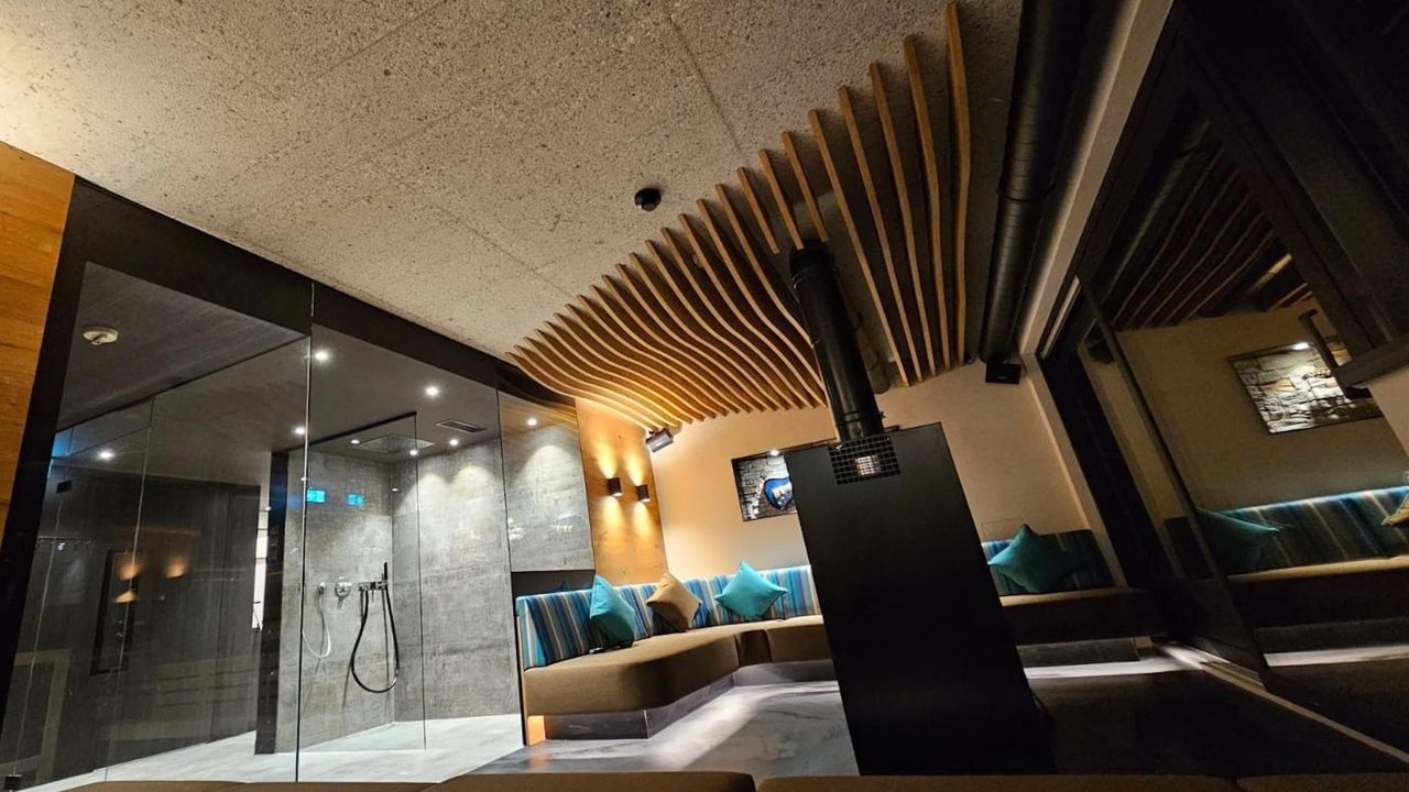 DiningRoom DiningRoom